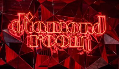 San Diego Padres to open Diamond Room cocktail lounge at Petco Park