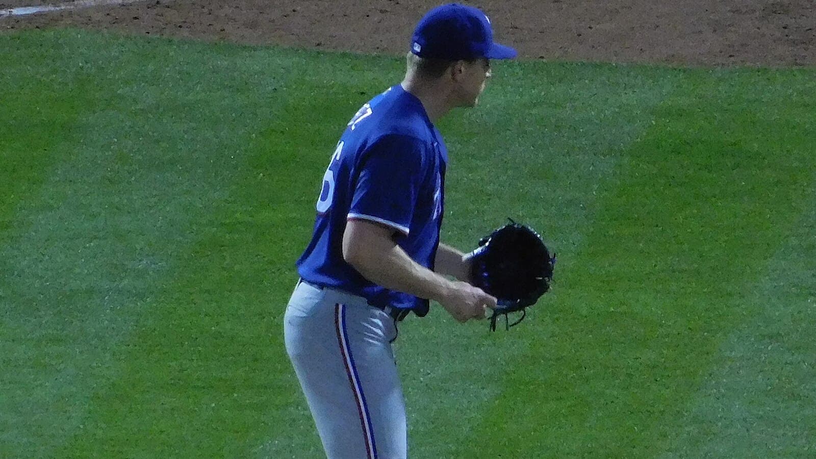 Rangers Bring Back Sborz, Nationals Claim Gasper