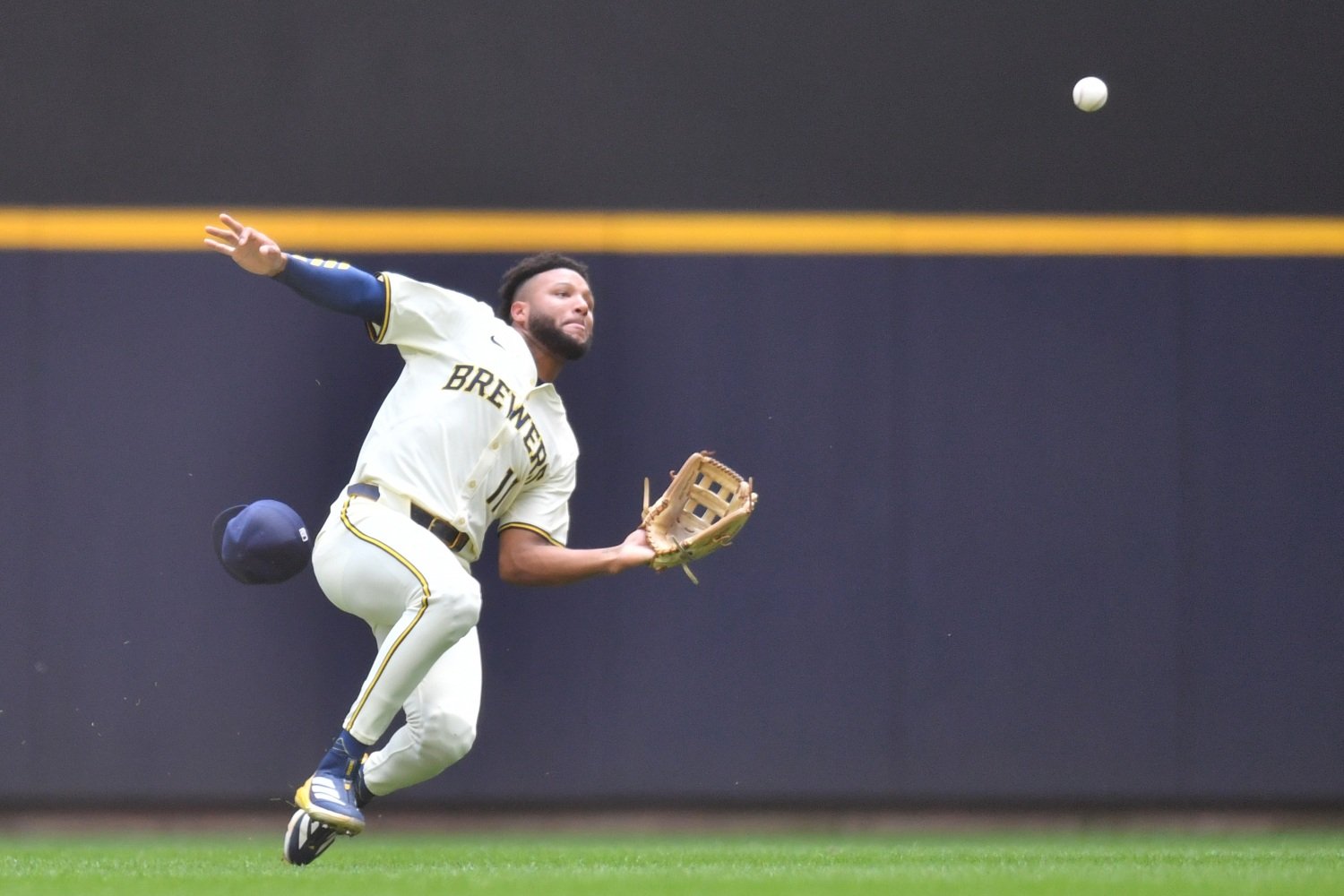 Can Jackson Chourio Handle Center Field for 2026 Brewers? - Brewers
