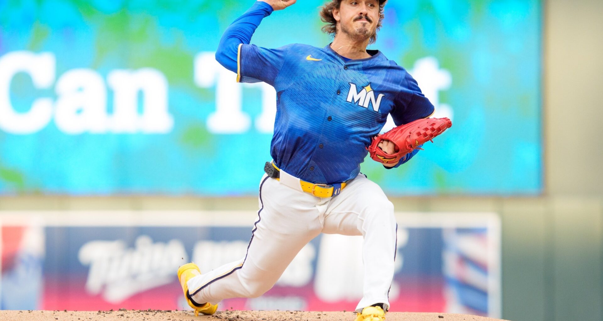 The Twins Are Waiting On an Offer They Can’t Refuse - Twins