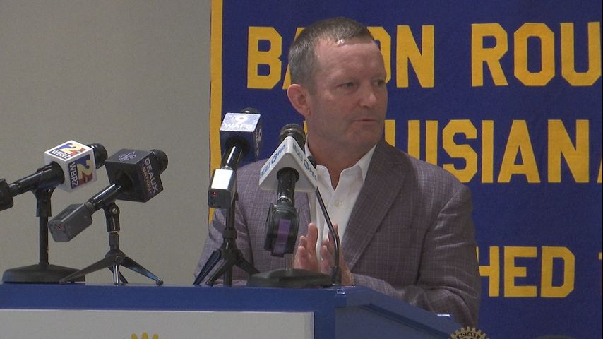 LSU baseball coach Jay Johnson speaks at Rotary Club of Baton Rouge