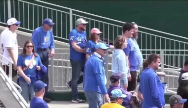Royals Rally offers autographs, clubhouse access for fans at Kauffman