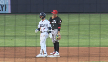 Mets trade top prospects Williams, Sproat to Brewers for Peralta, Myers