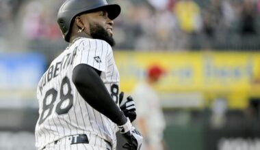 New York Mets trade for Chicago White Sox outfielder Luis Robert Jr.