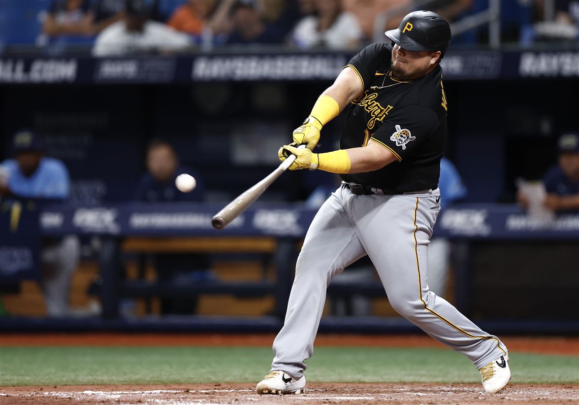 Former Pirate Daniel Vogelbach, capitalizing on clubhouse presence, joins Brewers staff