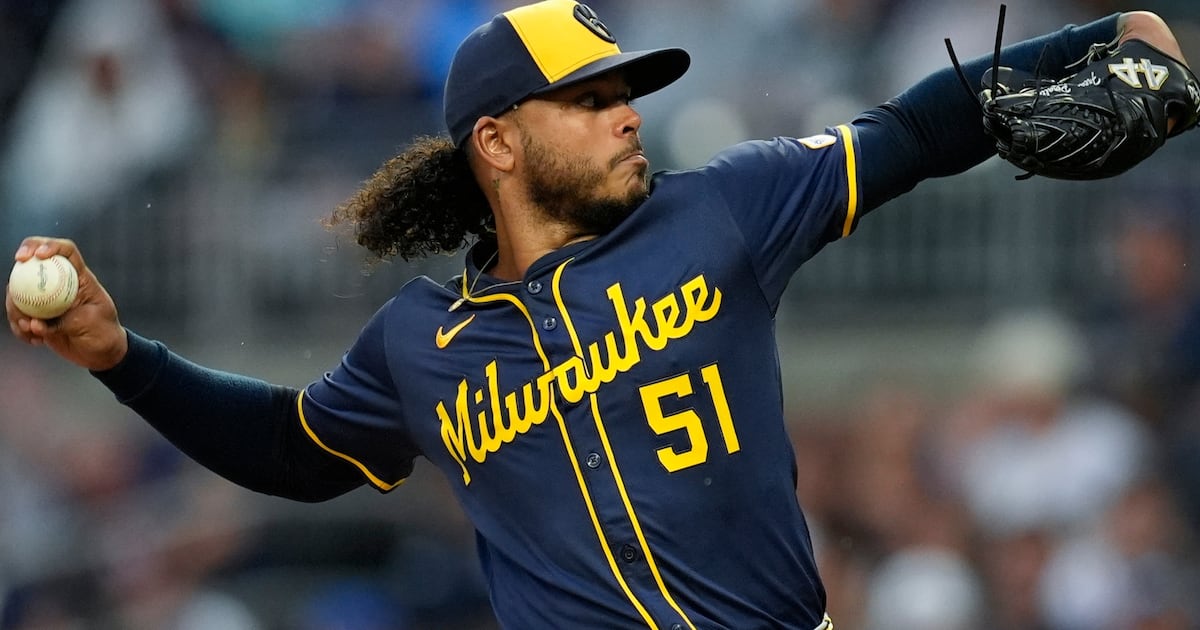 New York Mets acquire P Freddy Peralta from Milwaukee Brewers for prospects