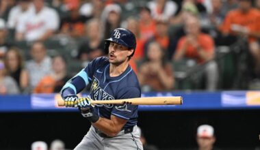 Josh Lowe to Angels, Gavin Lux to Rays in 3-team trade