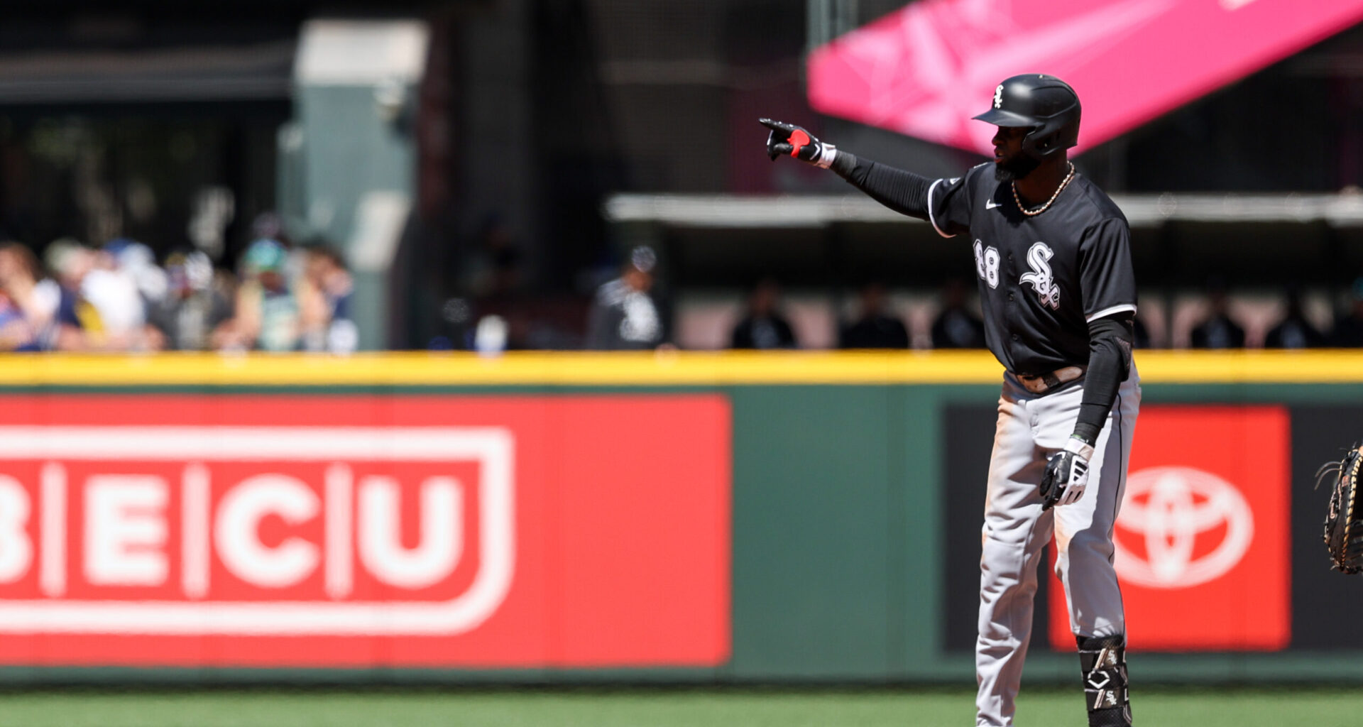 The White Sox Finally Traded Luis Robert Jr., and the Return Tells the Truth