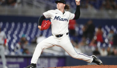 Yankees acquire left-hander Weathers from Marlins for 4 prospects