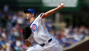 Victor Caratini, Taylor Rogers officially sign with Twins