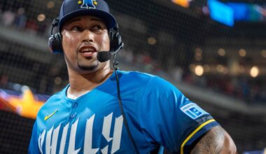 Phillies avoid arbitration by signing seven players