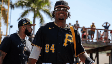 Red Sox sign minor league free agent Matt Frazier