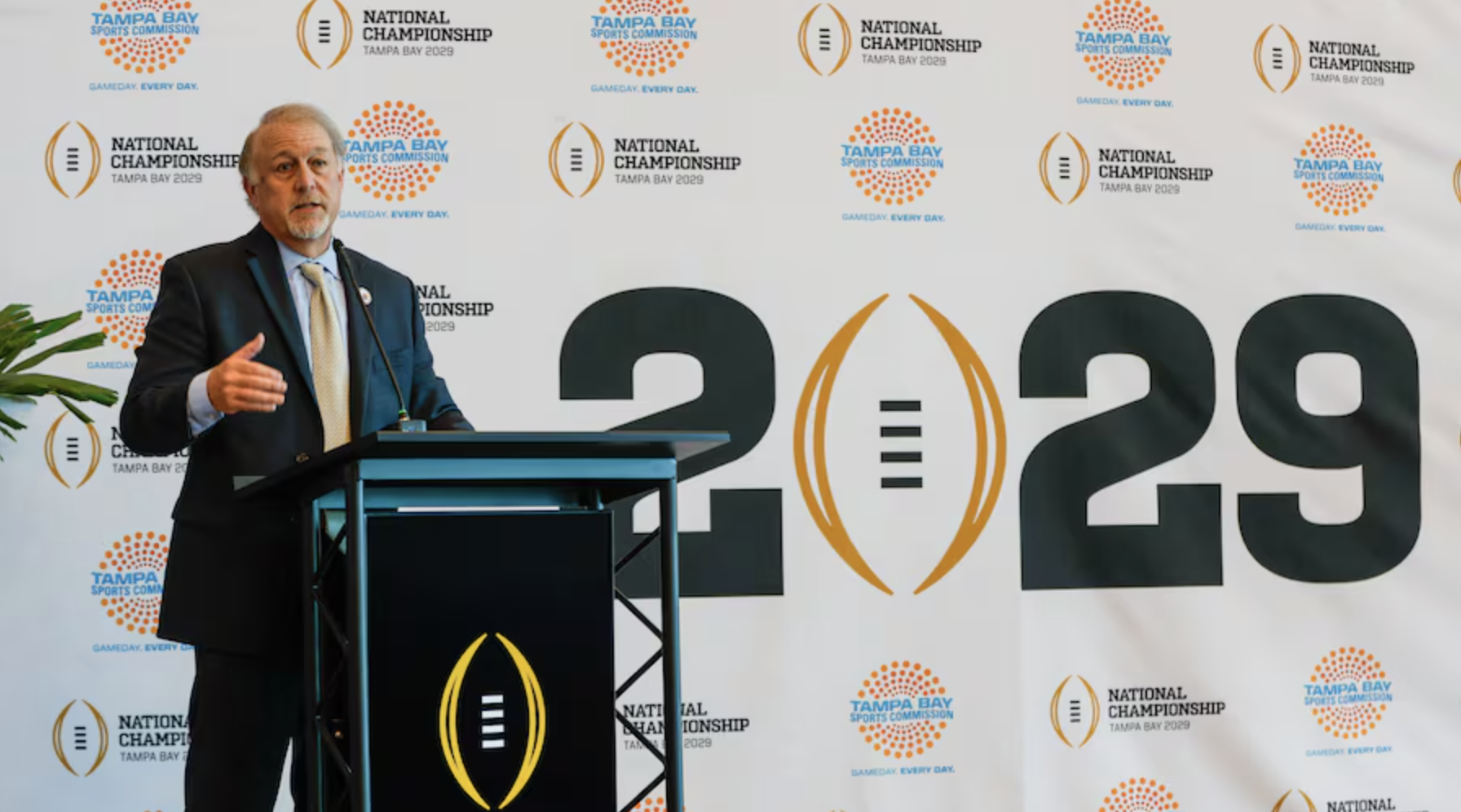 Rays don’t have to threaten Orlando move to get billions from Tampa, because county official is doing it for them – Field of Schemes