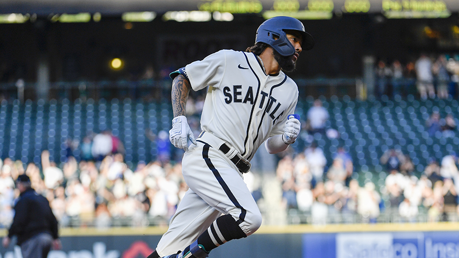 Seattle Mariners J.P. Crawford Steelheads uniforms 2021...