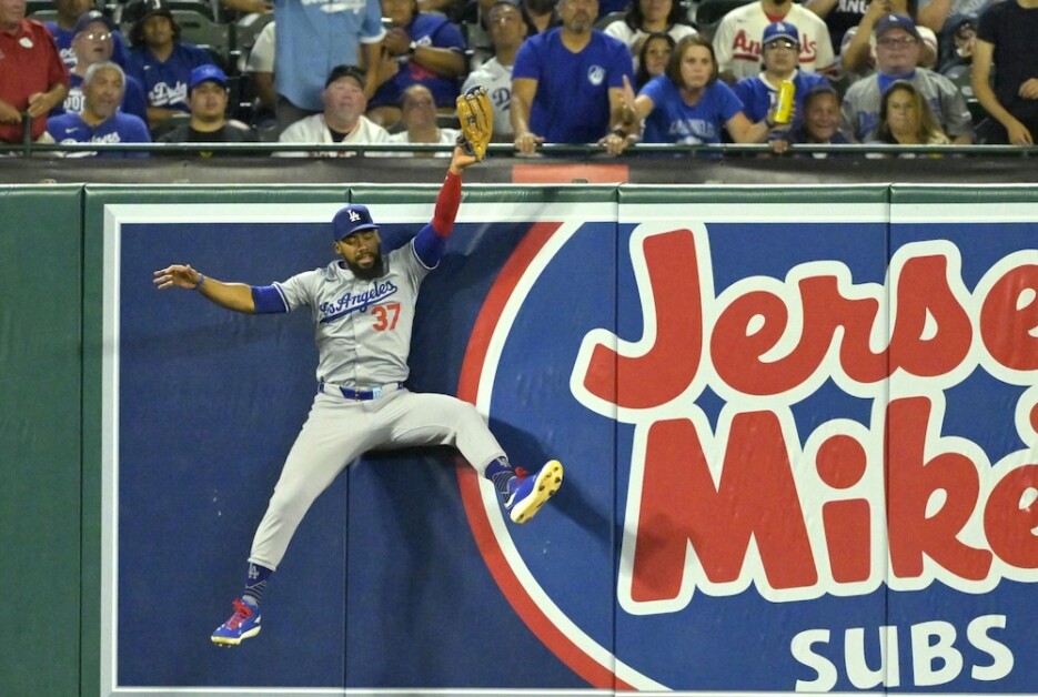 Teoscar Hernández Moving To Left Field