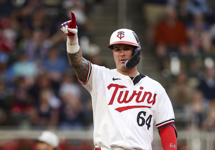 Jose Miranda looking for redemption with the Padres in 2026