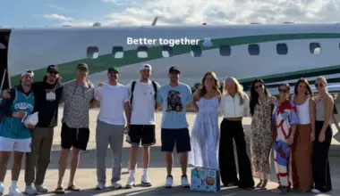 Toronto Blue Jays teammates attend Bo Bichette’s wedding amid free agency buzz