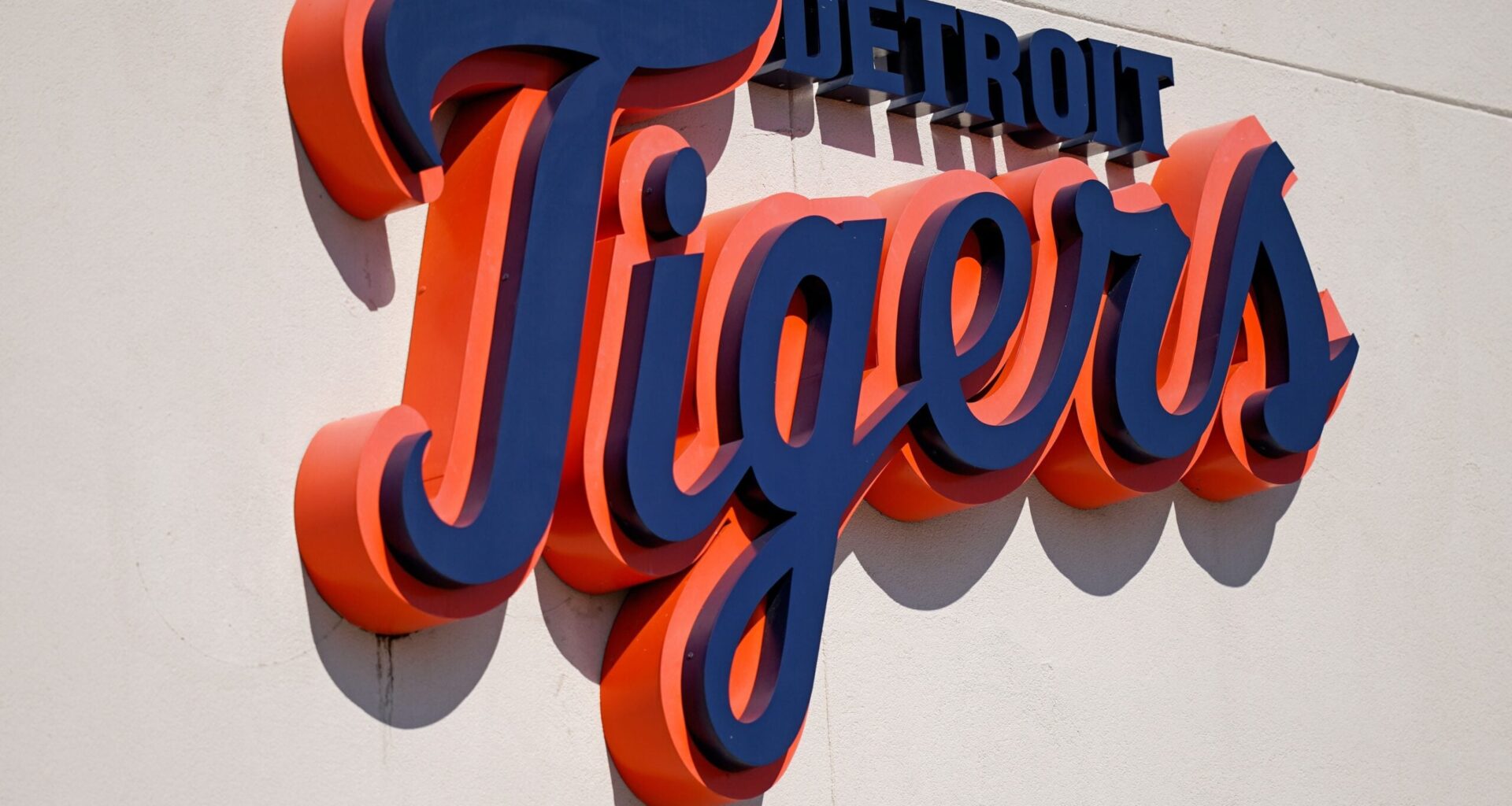 Reunion with One or Two Former Aces Could Put Tigers on Top