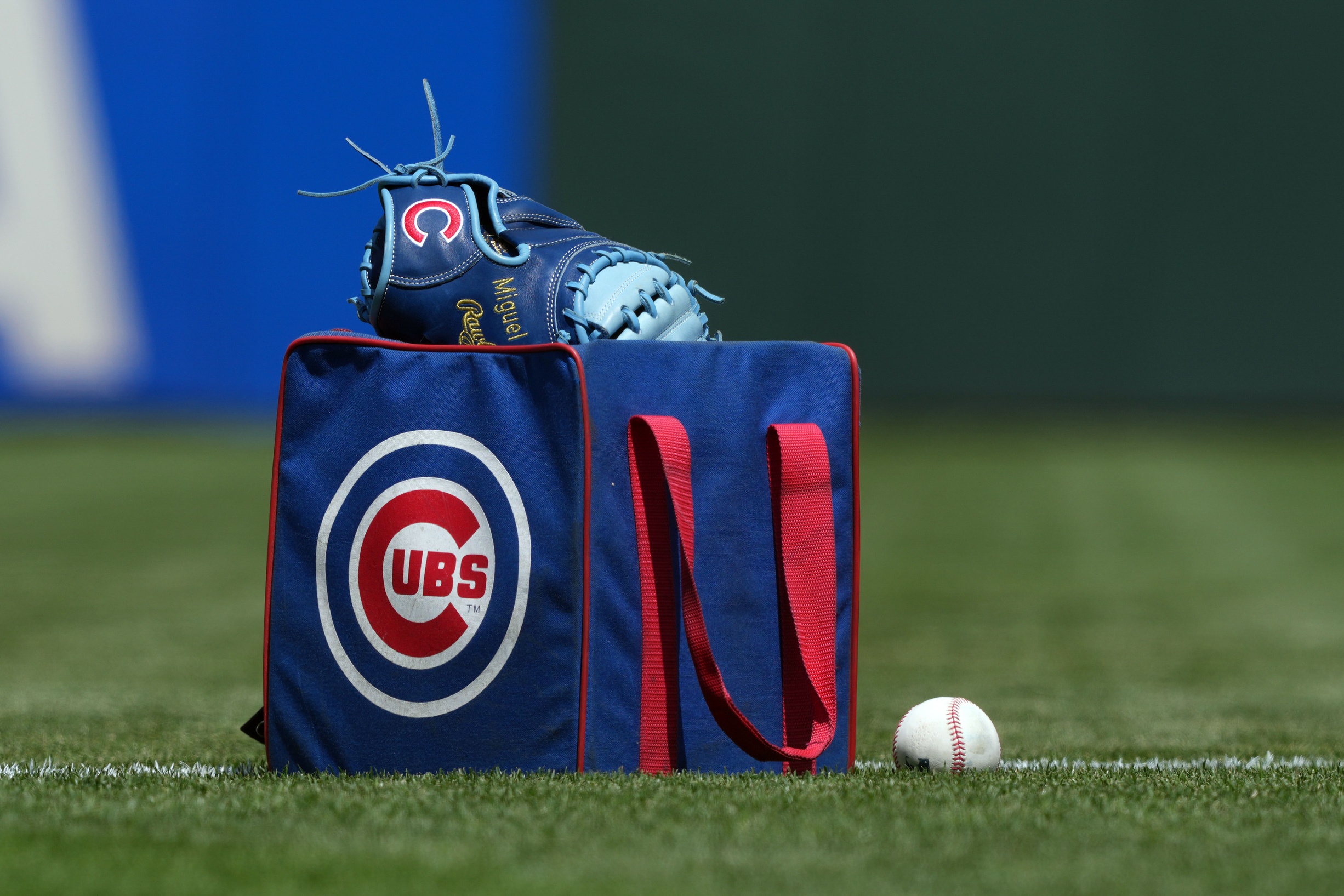 Chicago Cubs sign former World Series Champion to minor league contract