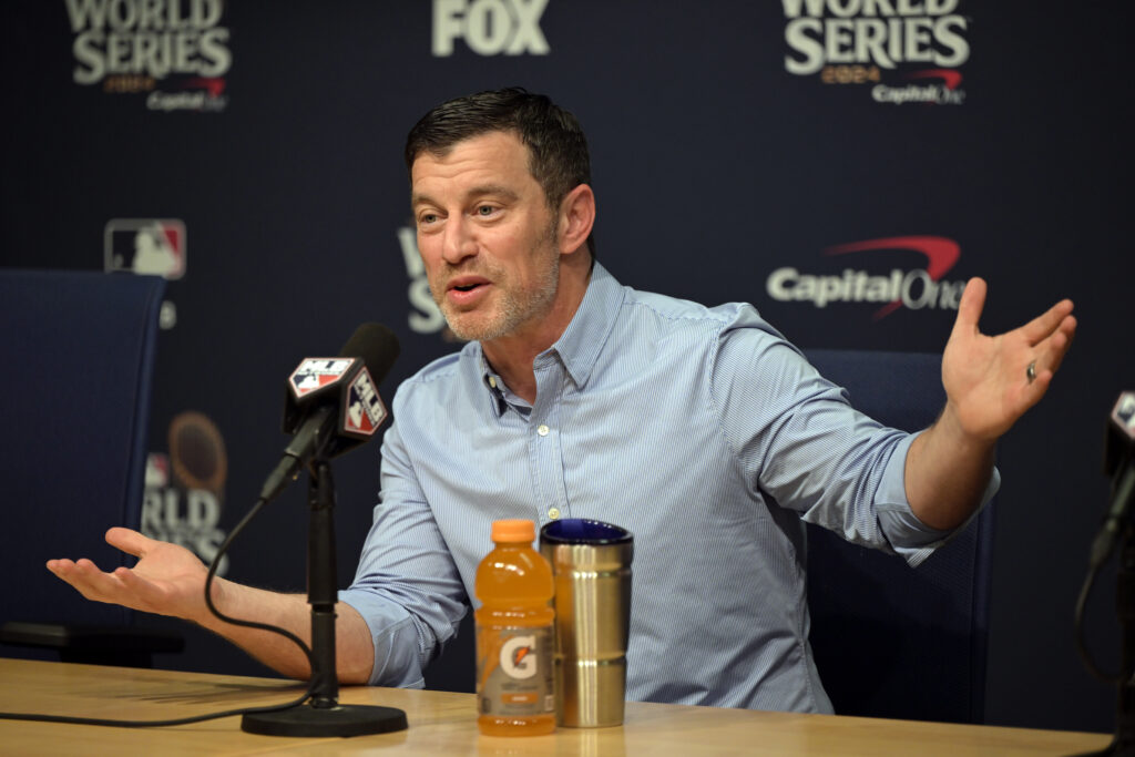 MLB Mailbag: Dodgers, Reds, Marlins, Casas, Mets