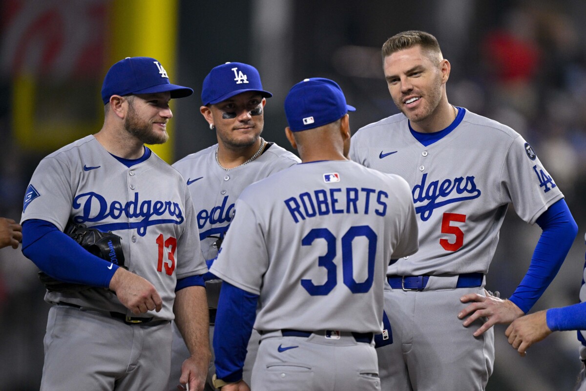 Dodgers' Dave Roberts, Miguel Rojas Talk Turning Point in World Series