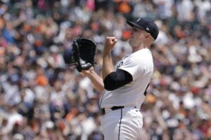 Tarik Skubal celebrates his "Maddux" after the Tigers' win on Sunday.
