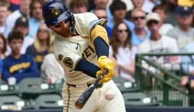 Giants sign $1.6 million free agent catcher to contract image