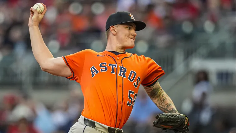 Astros predicted to reunite with $7.8 million three-time Cy Young, Houston legend to mentor Hunter Brown image