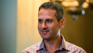 Brewers Hire Thad Levine As Special Advisor