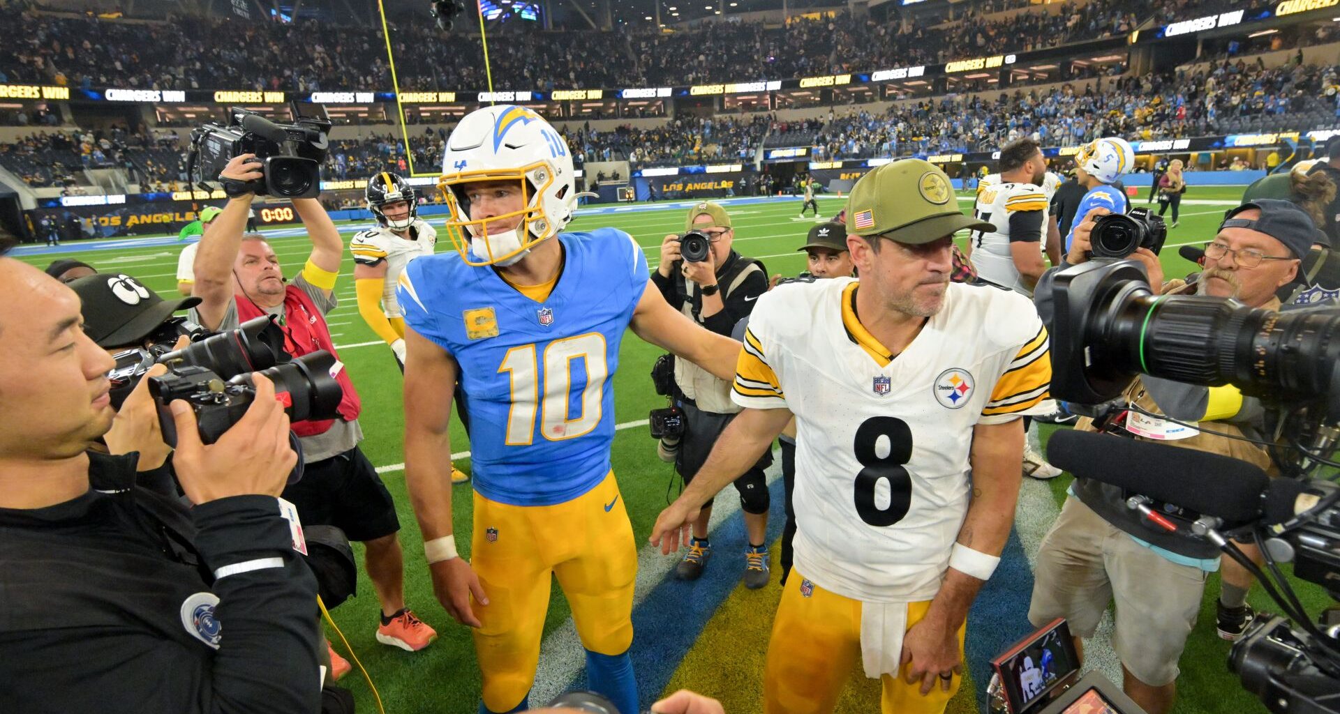 Stunning Aaron Rodgers Playoff Fact Emerges Before Steelers-Texans Wild-Card Game