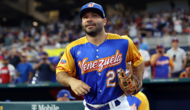 Astros' Jose Altuve, Carlos Correa skipping WBC over insurance issues