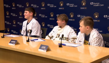 Brewers surprise pediatric patients with trip to spring training