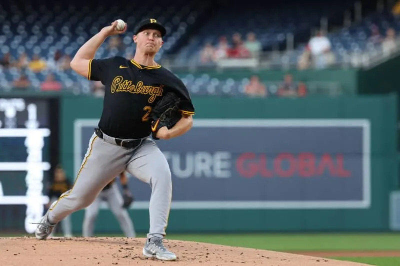 MLB, Baseball Herren, USA Pittsburgh Pirates at Washington Nationals Sep 12, 2025 Washington, District of Columbia, USA Pittsburgh Pirates starting pitcher Mitch Keller 23 pitches against the Washington Nationals during the first inning at Nationals Park. Washington Nationals Park District of Columbia USA, EDITORIAL USE ONLY PUBLICATIONxINxGERxSUIxAUTxONLY Copyright: xGeoffxBurkex 20250912_gkb_sb4_005