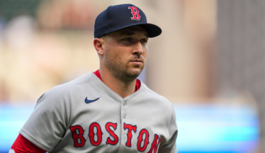 Alex Bregman signing with Cubs: Third baseman inks five-year, $175 million contract with Chicago, per report