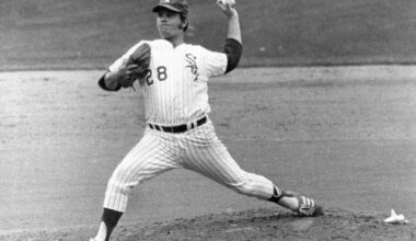 Ex-Chicago White Sox knuckleballer dies at 84