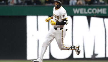 Rays Sign Edward Olivares, Blake Sabol