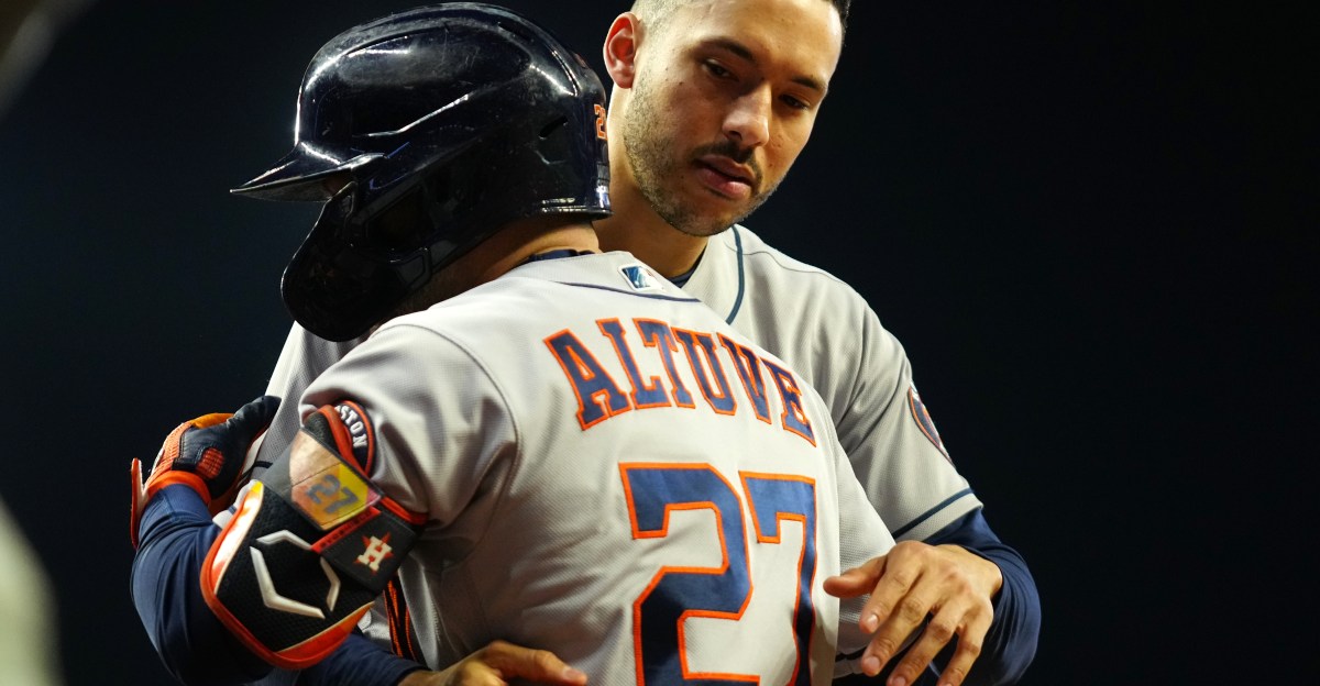 Astros’ Altuve, Correa Out of WBC