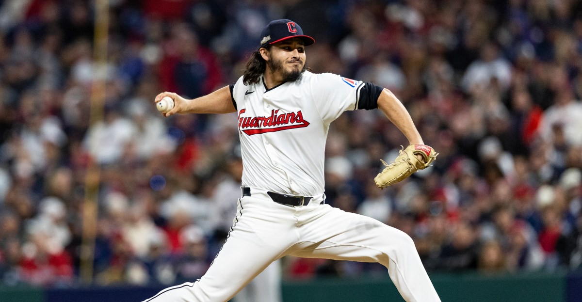 Royals sign reliever Eli Morgan to minor league deal