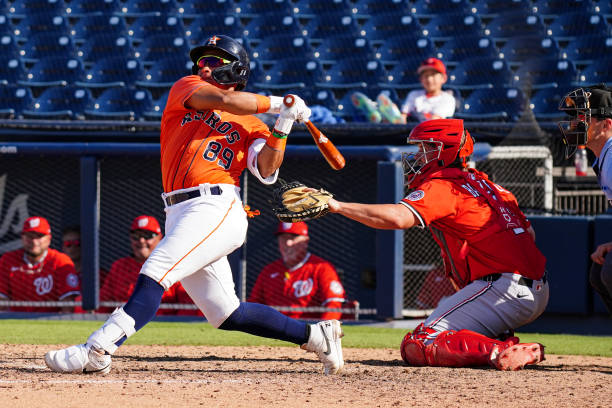 San Francisco Giants swap starting pitcher for catcher