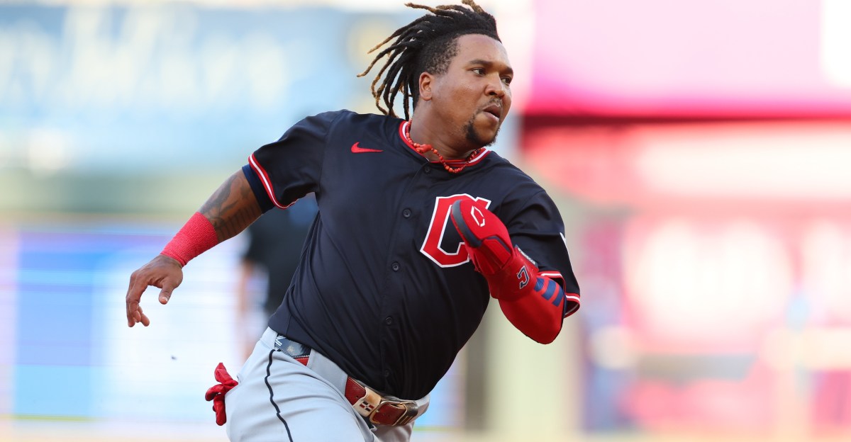 Kansas City Royals news: Cleveland signs José Ramírez to terrorize Royals pitchers for seven more years