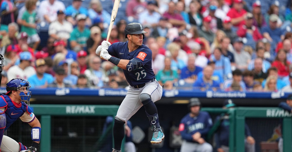 Phillies sign Dylan Moore to minor league deal - The Good Phight