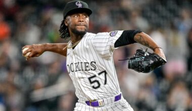 Rockies trade Angel Chivilli to the Yankees