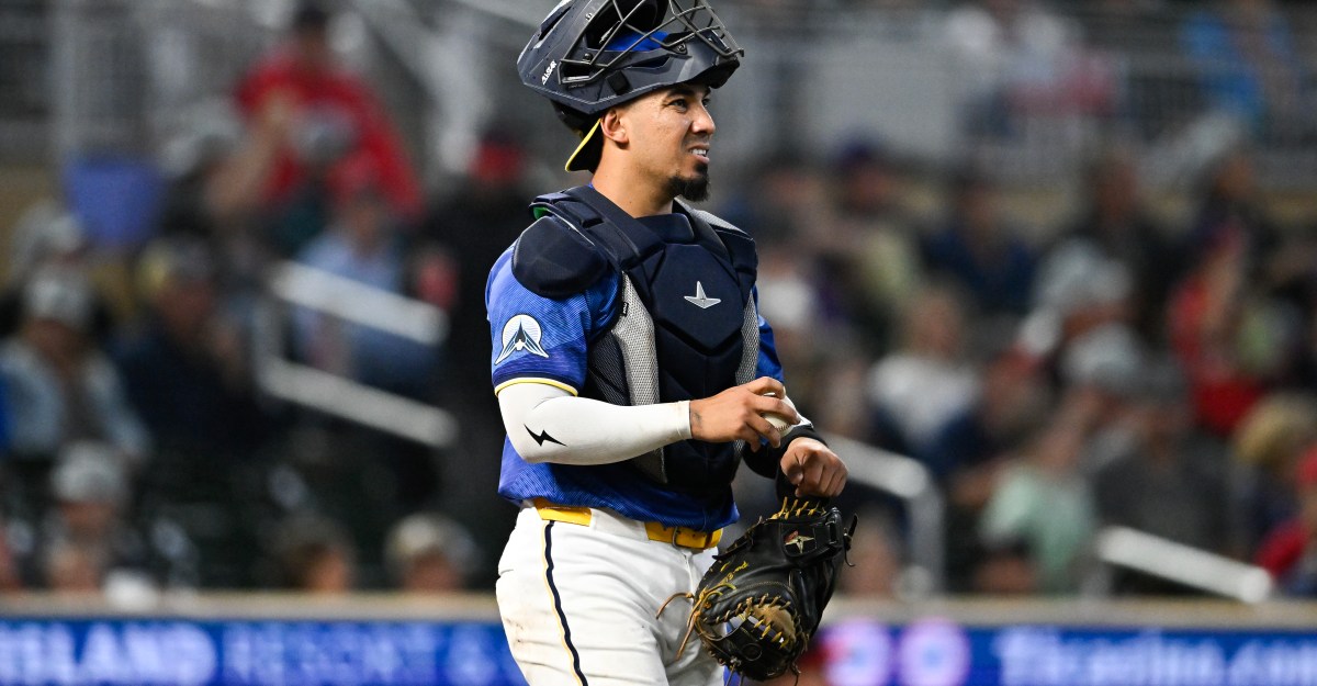 Mariners acquire Jhonny Pareda from Twins, DFA Jackson Kowar