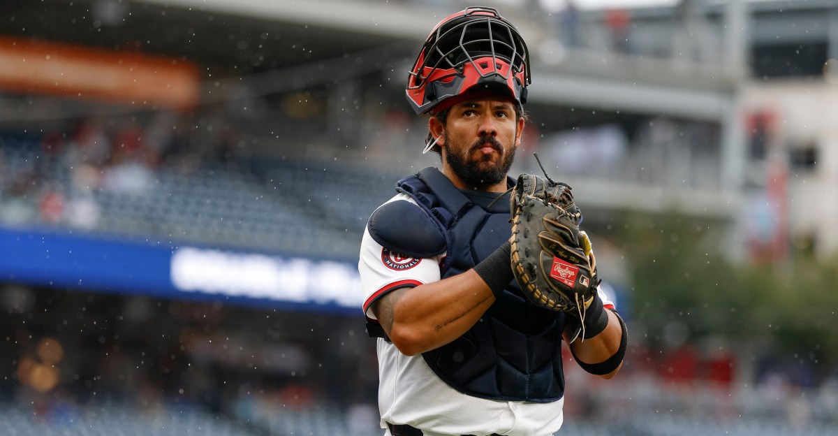 Royals sign veteran catcher Jorge Alfaro to minor league deal