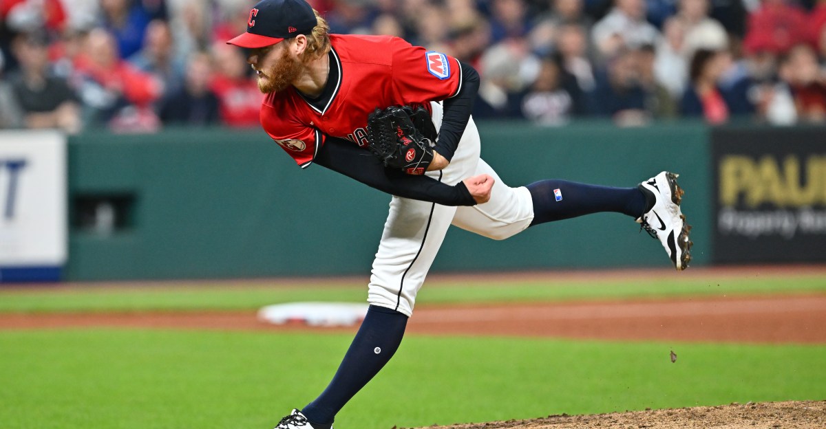 Rangers claim Zak Kent on waivers