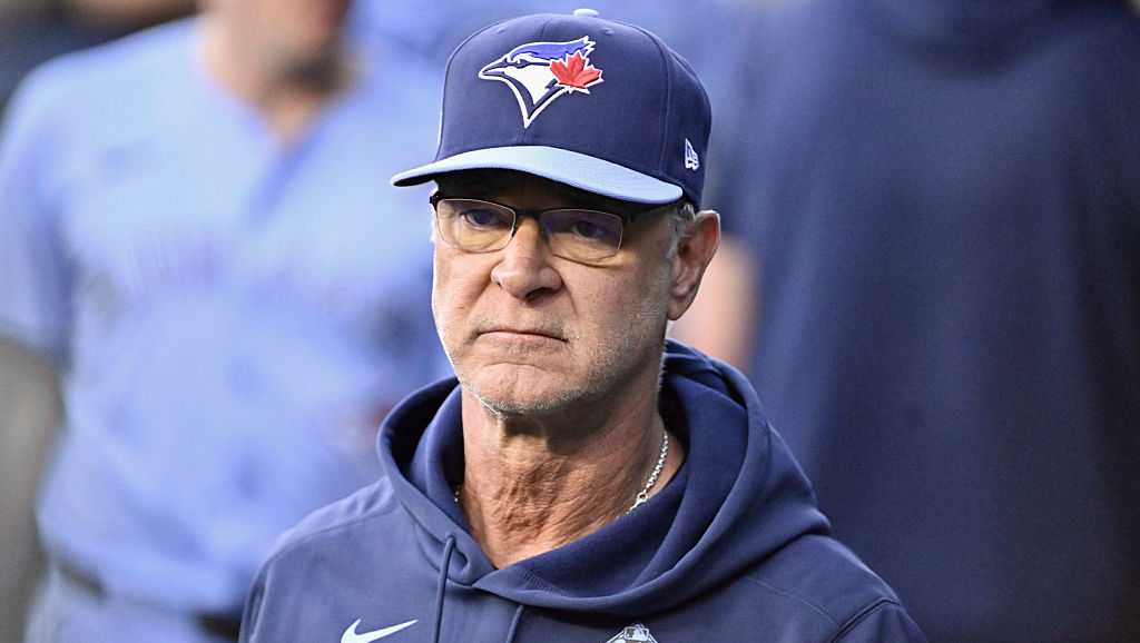 Phillies hire Don Mattingly as bench coach, reuniting him with GM son Preston