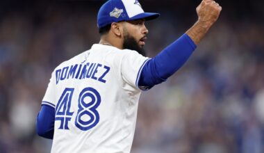 Former Blue Jay Seranthony Dominguez Signs with the White Sox