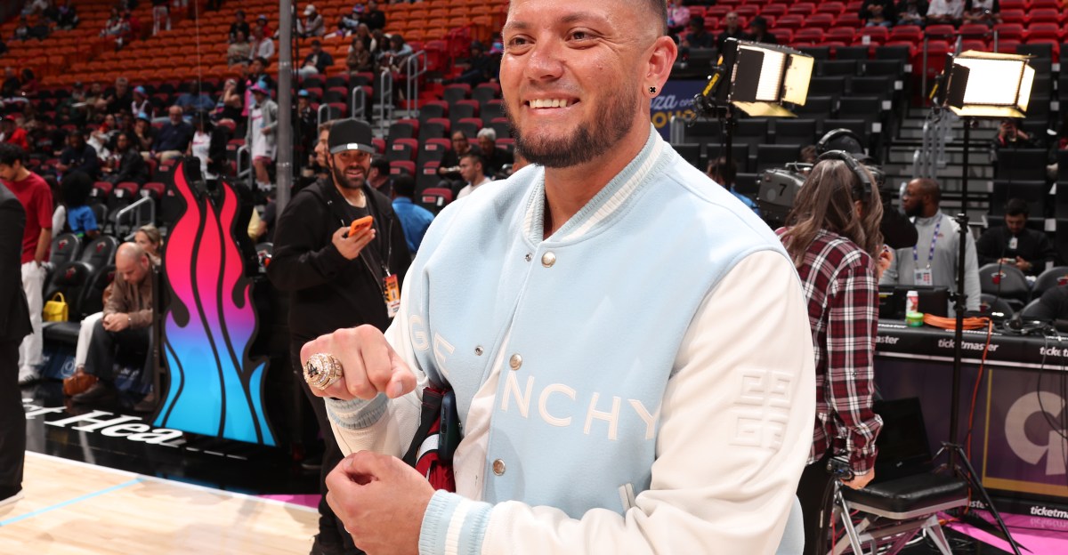 Dodgers news: Miguel Rojas, World Series ratings