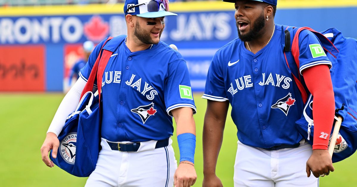 Vladimir Guererro Jr. comments on Toronto Blue Jays losing Bichette
