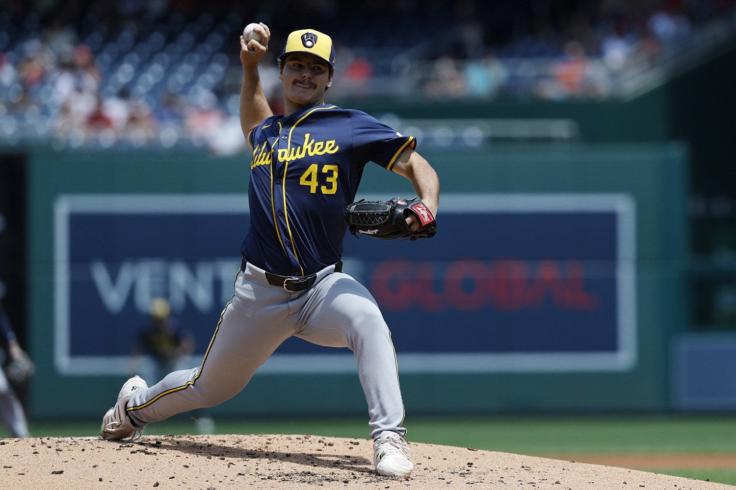 Potential Separators to Watch For in Brewers' Rotation Battle - Brewers